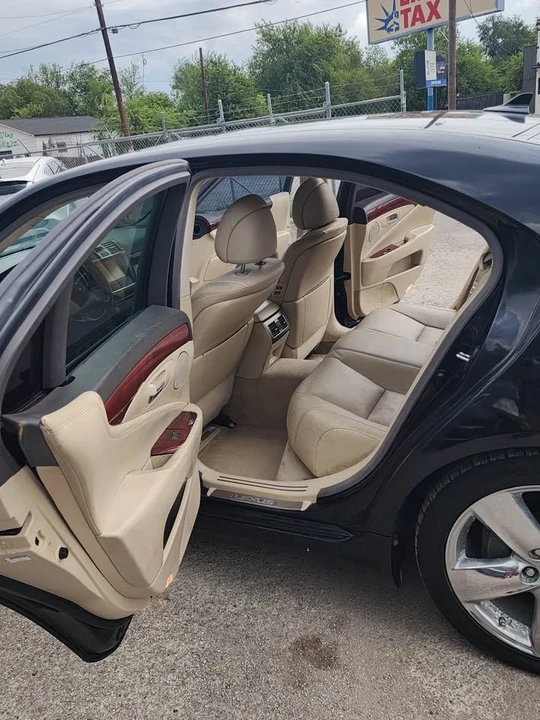 2010 Lexus LS 4th Gen - Image 10 of 14