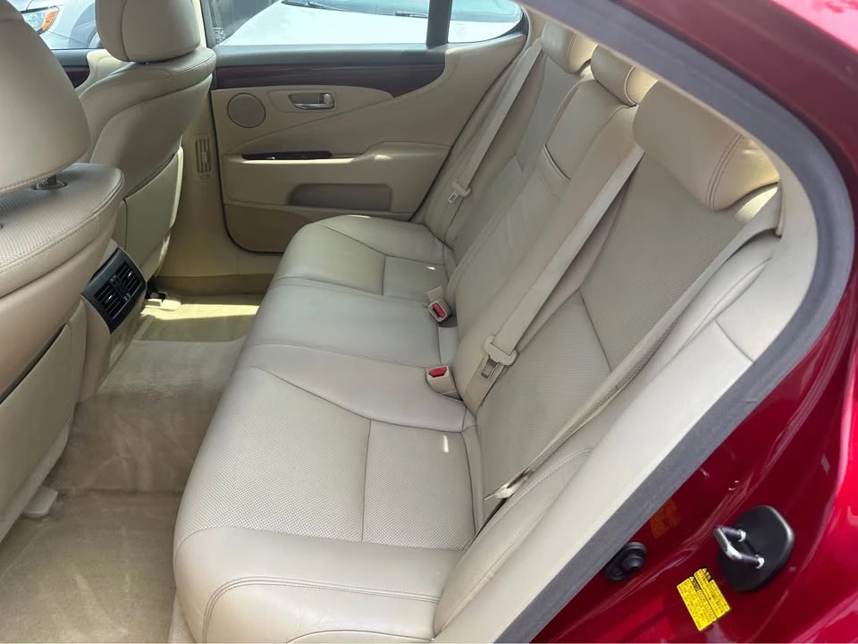 2010 Lexus LS 4th Gen - Image 11 of 12