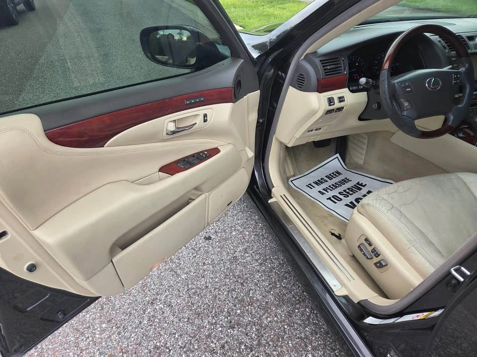 2010 Lexus LS 4th Gen - Image 12 of 13