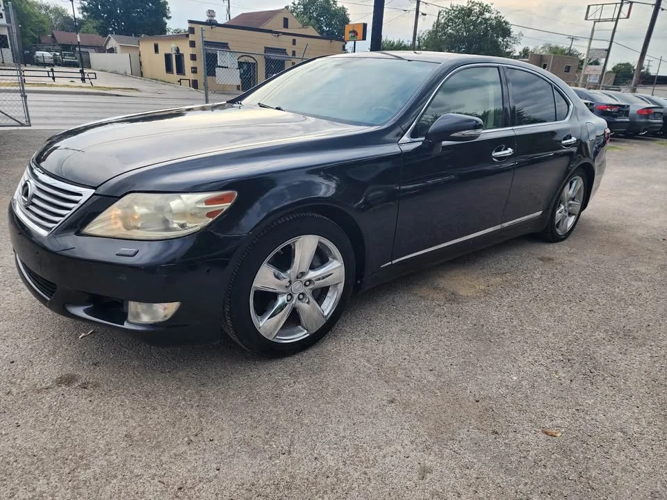 2010 Lexus LS 4th Gen - Image 5 of 14