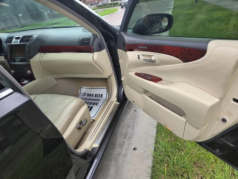 2010 Lexus LS 4th Gen - Image 11 of 13