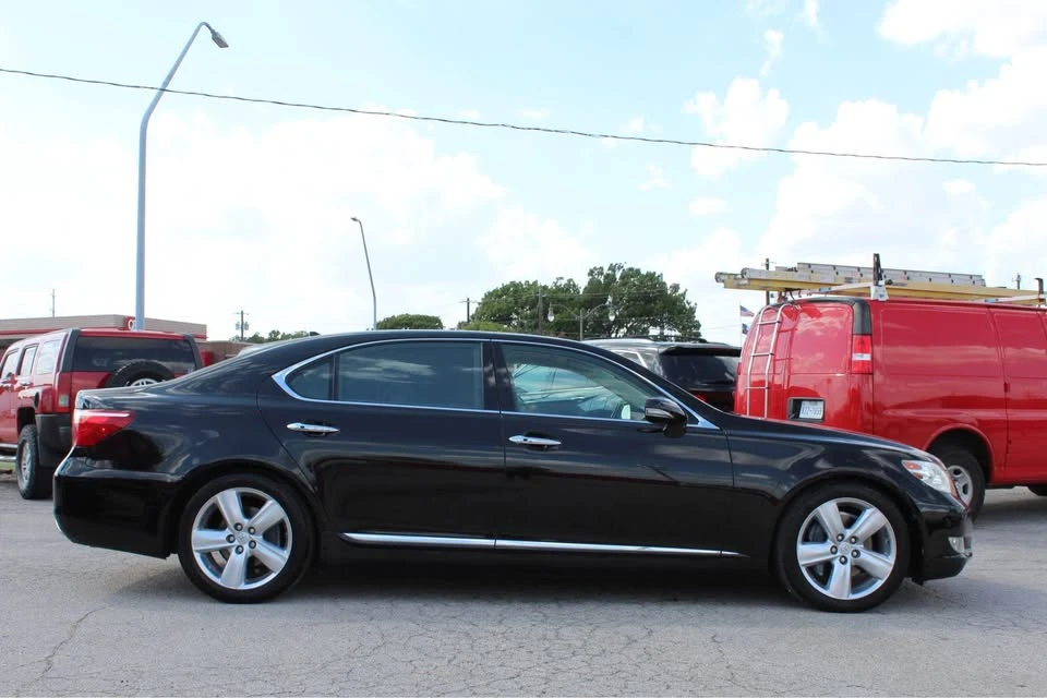 2010 Lexus LS 4th Gen - Image 7 of 20