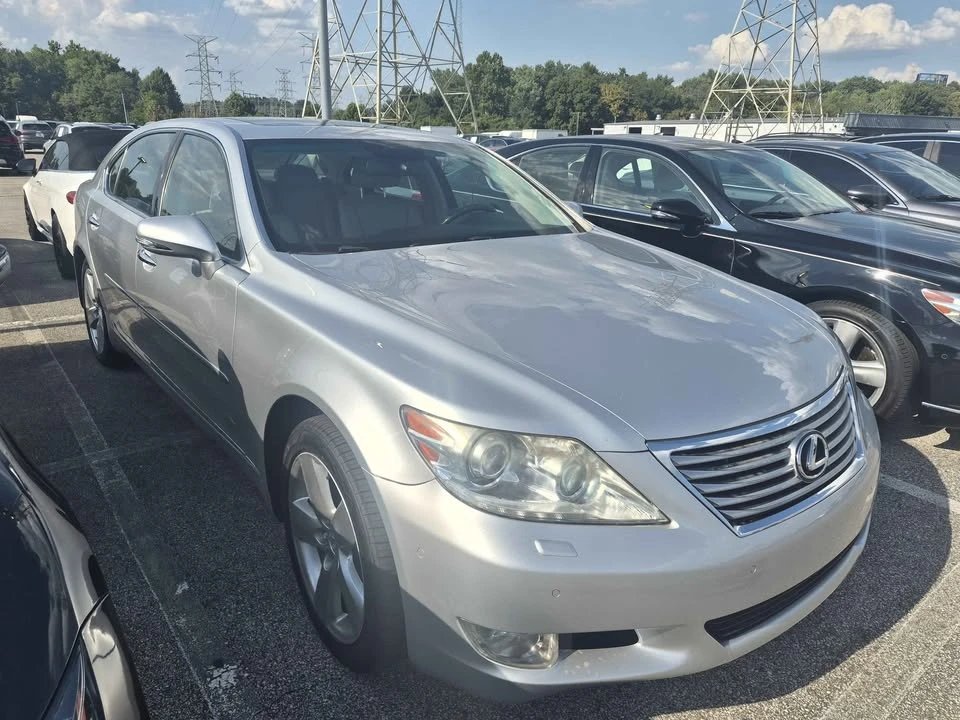 2010 Lexus LS 4th Gen - Image 2 of 10