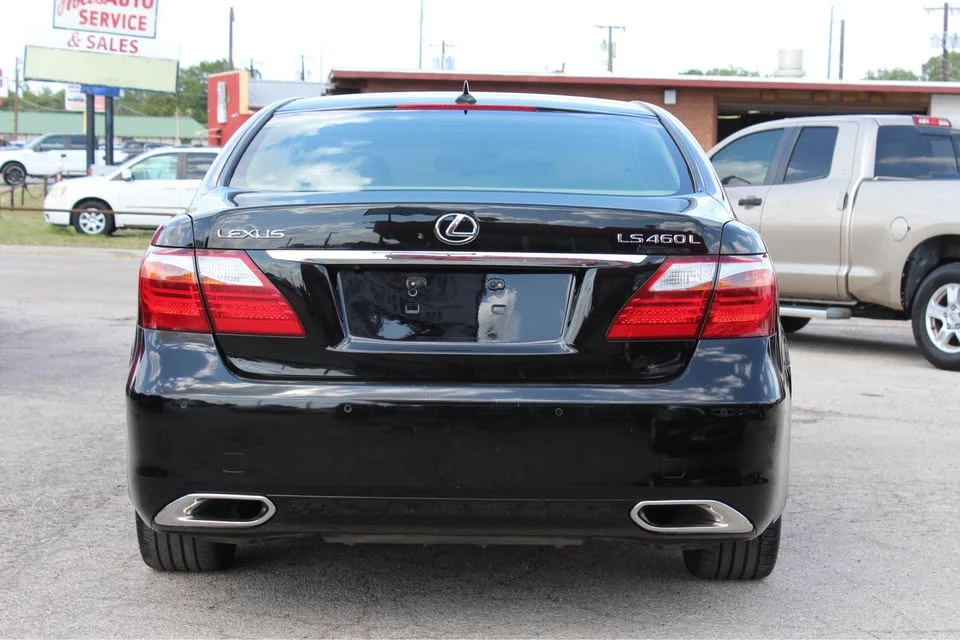 2010 Lexus LS 4th Gen - Image 4 of 20