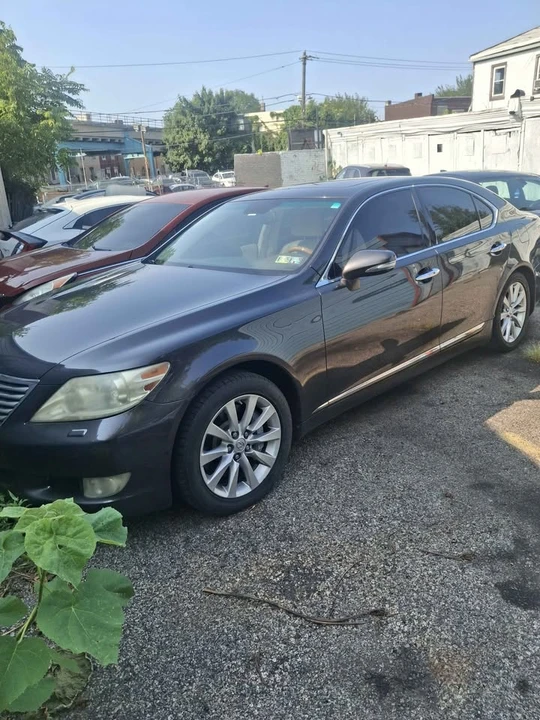 2010 Lexus LS 4th Gen - Image 3 of 6
