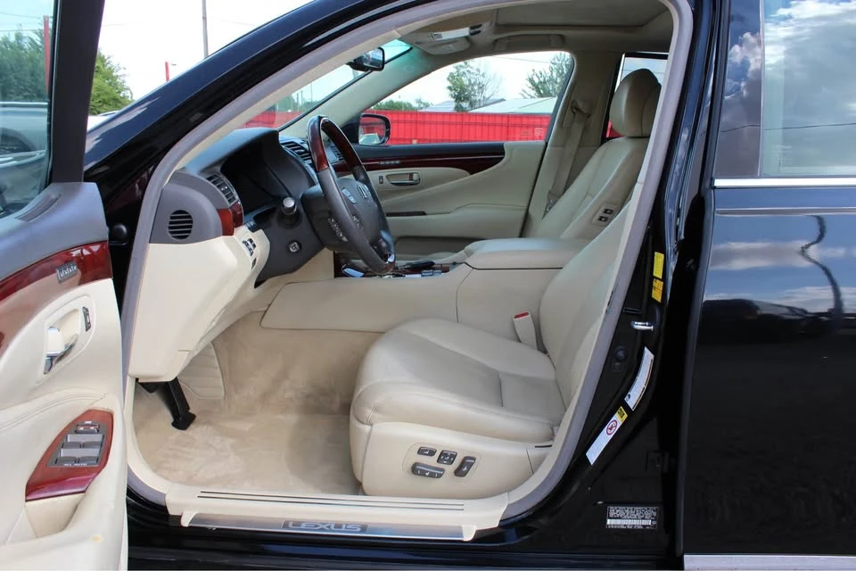 2010 Lexus LS 4th Gen - Image 10 of 20