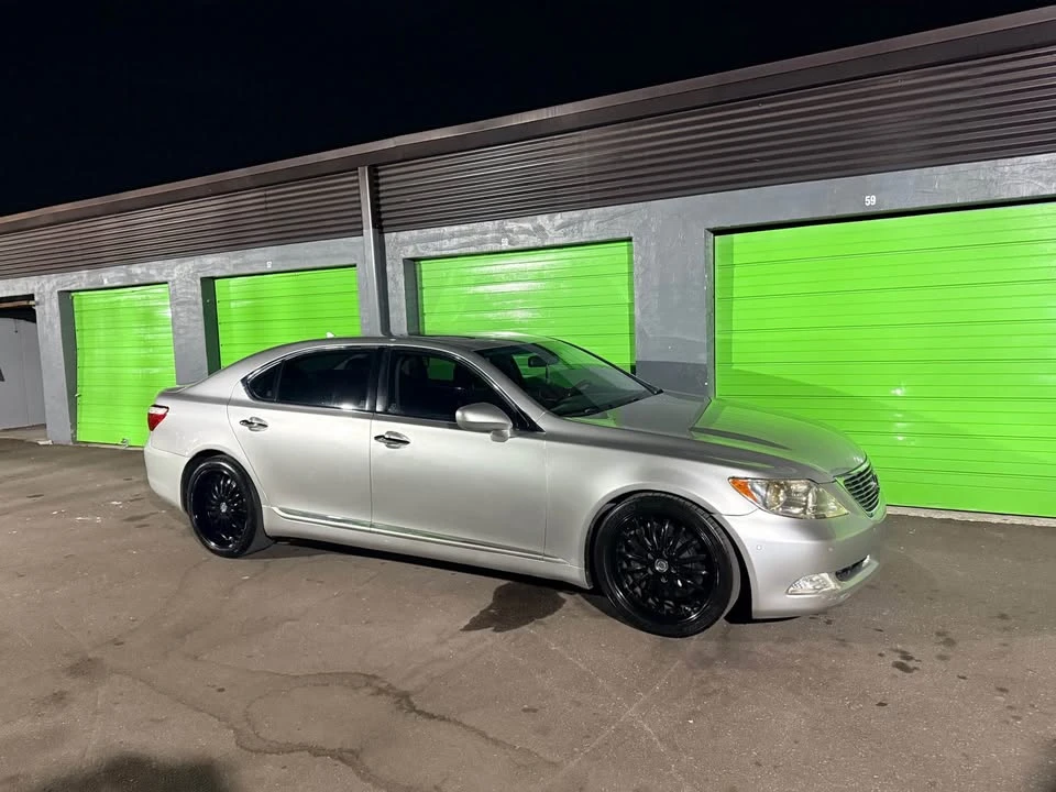 2010 Lexus LS 4th Gen - Image 5 of 5