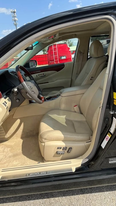 2010 Lexus LS 4th Gen - Image 11 of 20