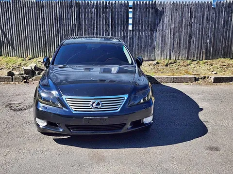 2010 Lexus LS 460 L Sedan 4D