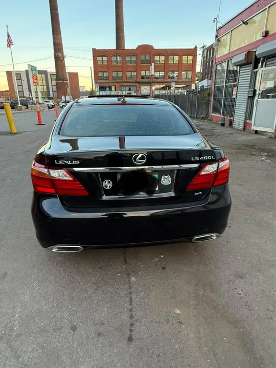 2010 Lexus LS 4th Gen - Image 3 of 9