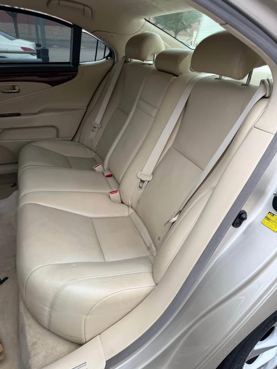 2010 Lexus LS 4th Gen - Image 10 of 12