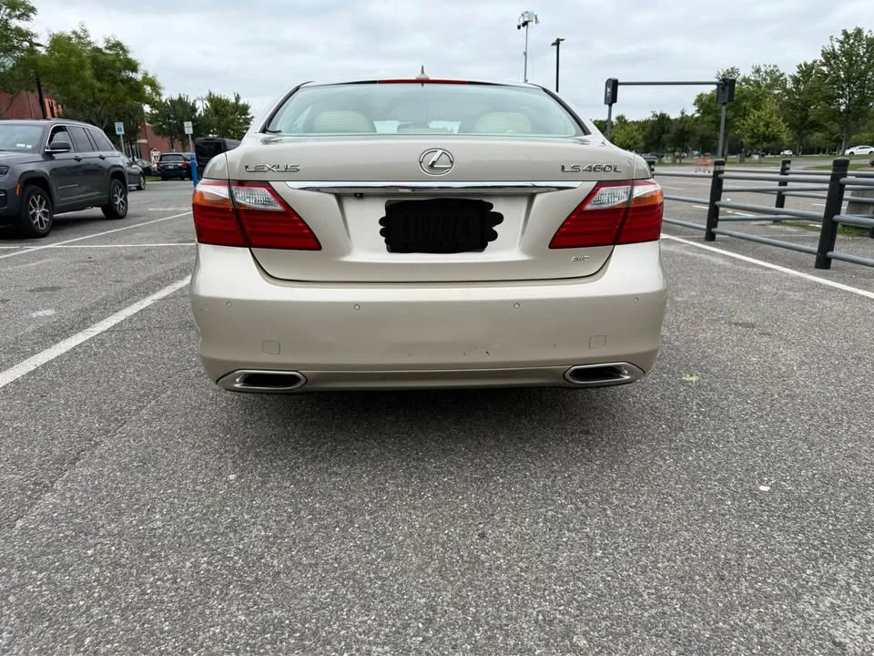 2010 Lexus LS 4th Gen - Image 5 of 12