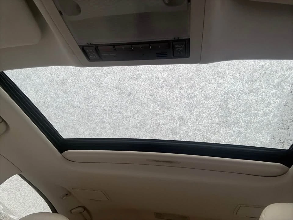 2010 Lexus LS 4th Gen - Image 17 of 18