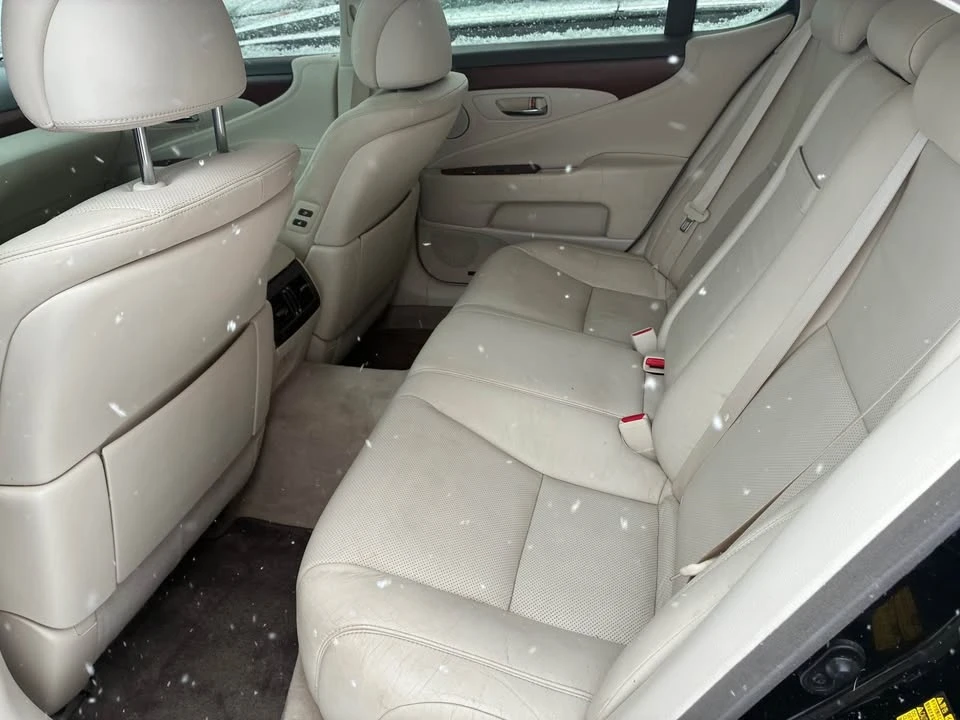 2010 Lexus LS 4th Gen - Image 8 of 18