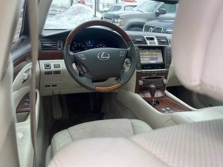 2010 Lexus LS 4th Gen - Image 11 of 15