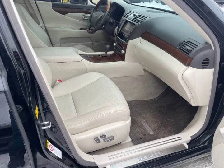 2010 Lexus LS 4th Gen - Image 9 of 15