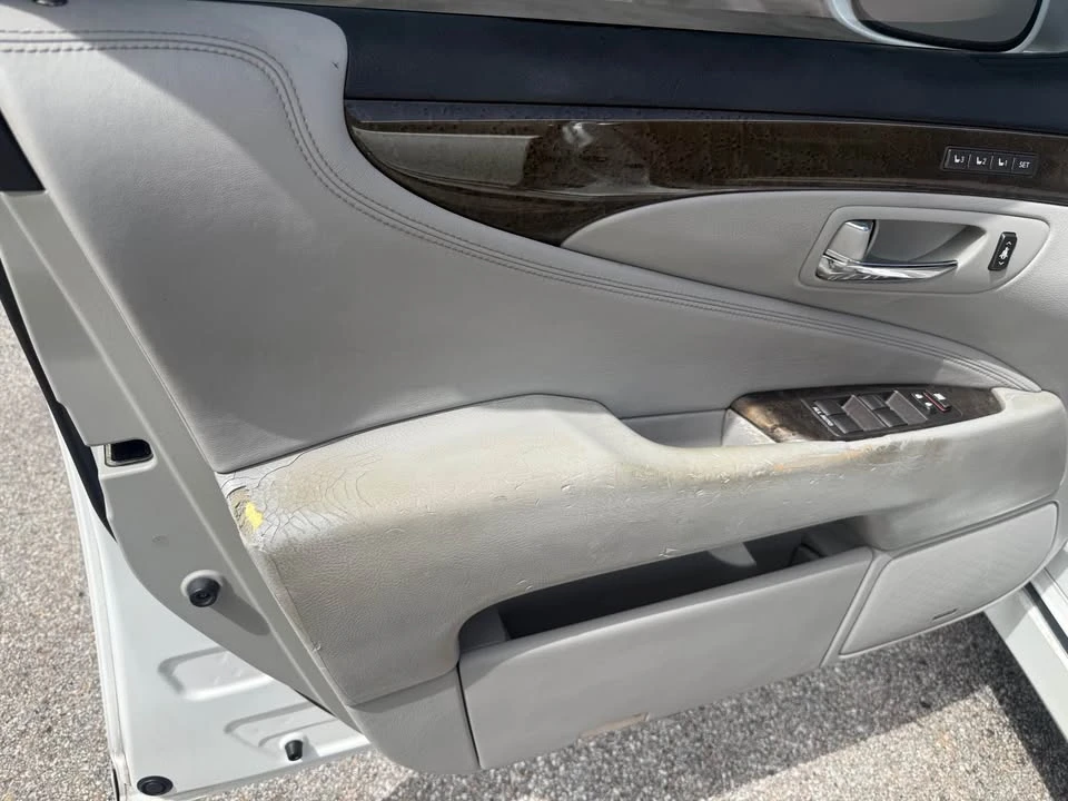 2010 Lexus LS 4th Gen - Image 9 of 9
