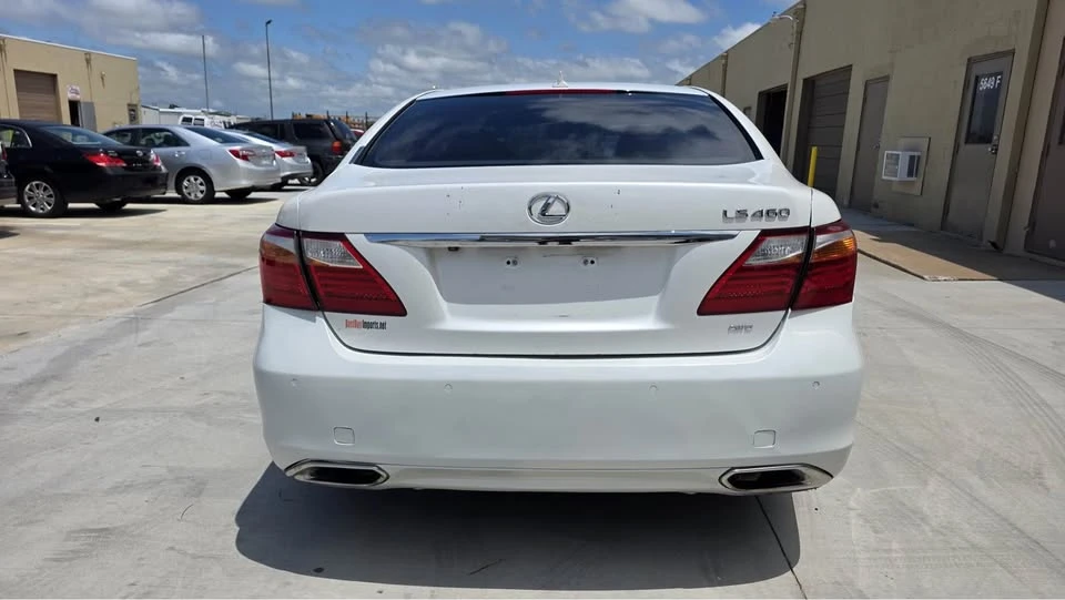 2010 Lexus LS 4th Gen - Image 4 of 18