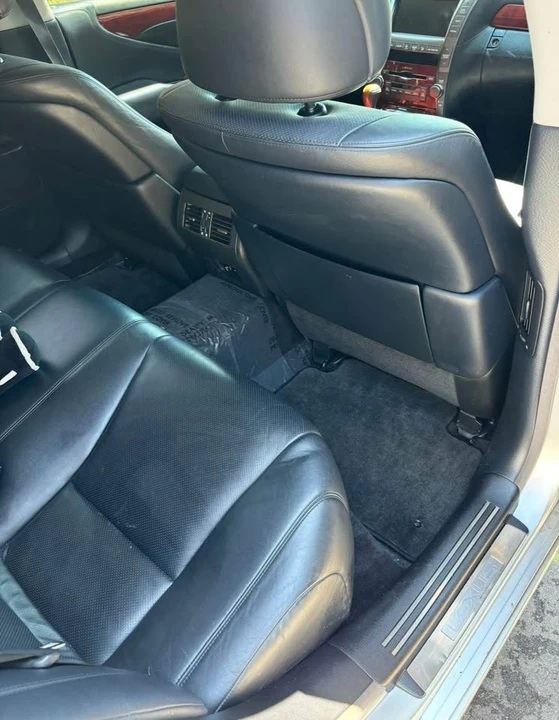 2010 Lexus LS 4th Gen - Image 8 of 9