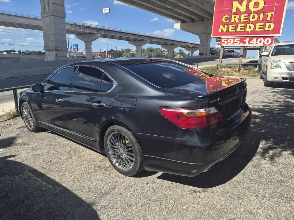 2010 Lexus LS 4th Gen - Image 2 of 4