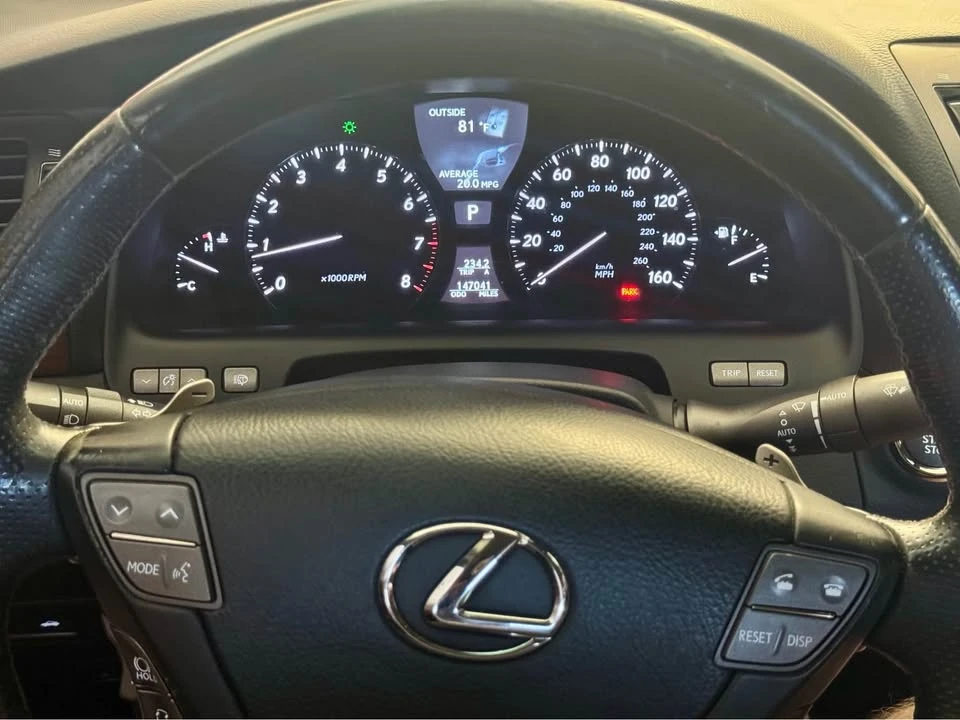 2010 Lexus LS 4th Gen - Image 9 of 11