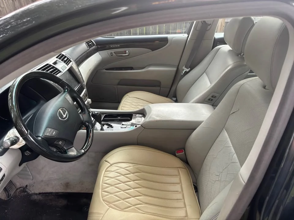 2010 Lexus LS 4th Gen - Image 5 of 6