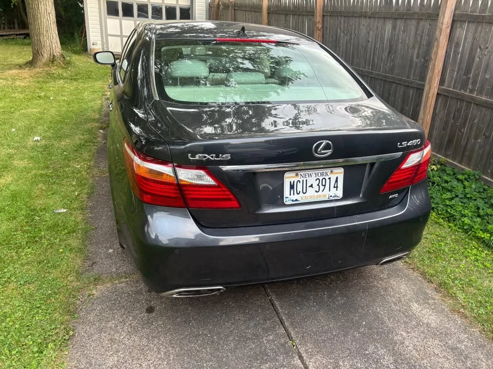 2010 Lexus LS 4th Gen - Image 2 of 6