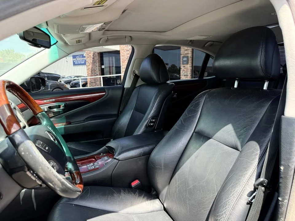 2010 Lexus LS 4th Gen - Image 15 of 20