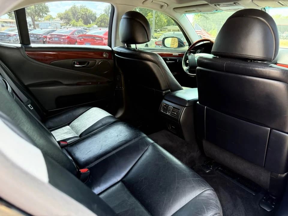 2010 Lexus LS 4th Gen - Image 9 of 20