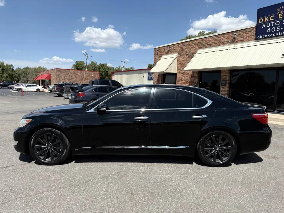 2010 Lexus LS 4th Gen - Image 2 of 20