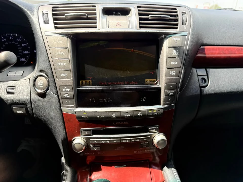 2010 Lexus LS 4th Gen - Image 18 of 20