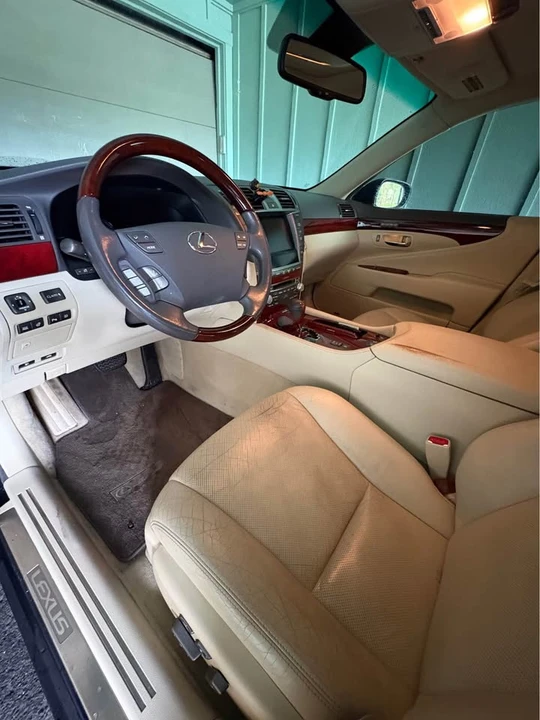 2010 Lexus LS 4th Gen - Image 12 of 12