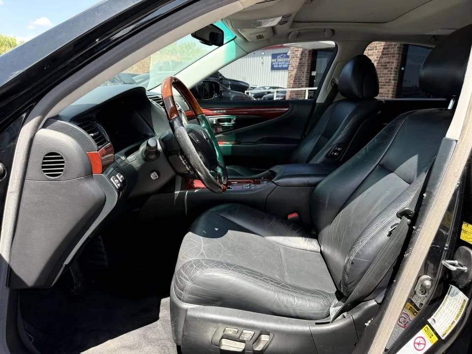 2010 Lexus LS 4th Gen - Image 14 of 20