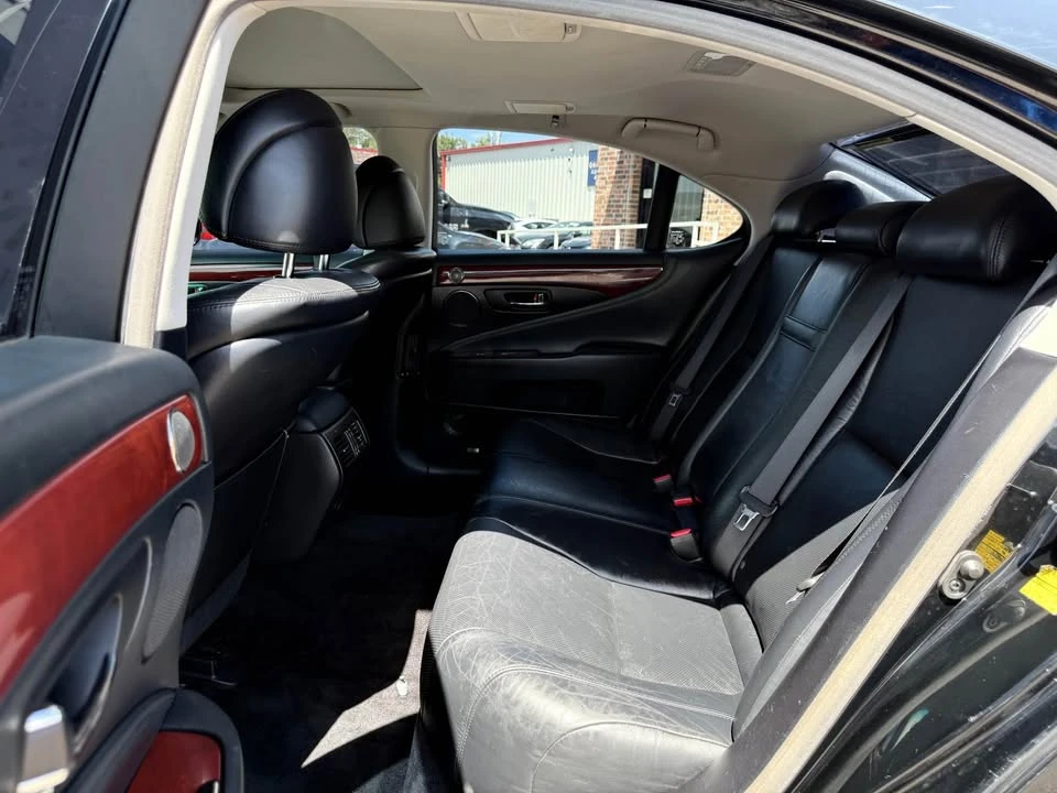 2010 Lexus LS 4th Gen - Image 11 of 20