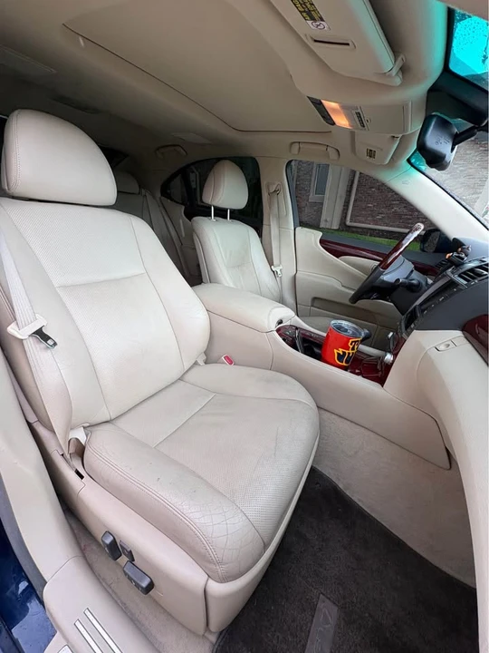 2010 Lexus LS 4th Gen - Image 9 of 12