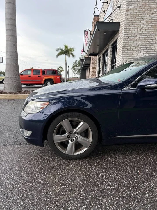 2010 Lexus LS 4th Gen - Image 2 of 12