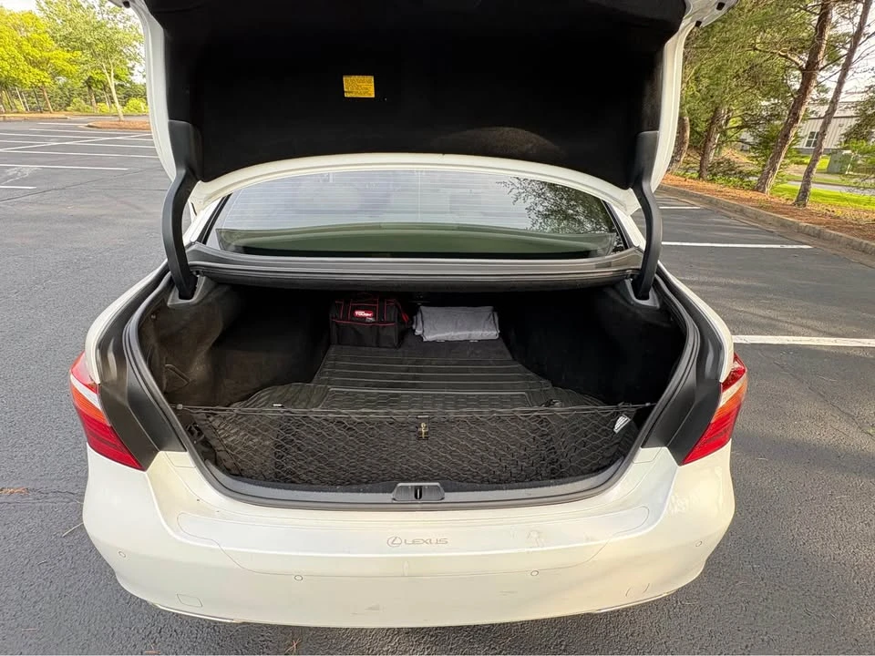 2010 Lexus LS 4th Gen - Image 12 of 20