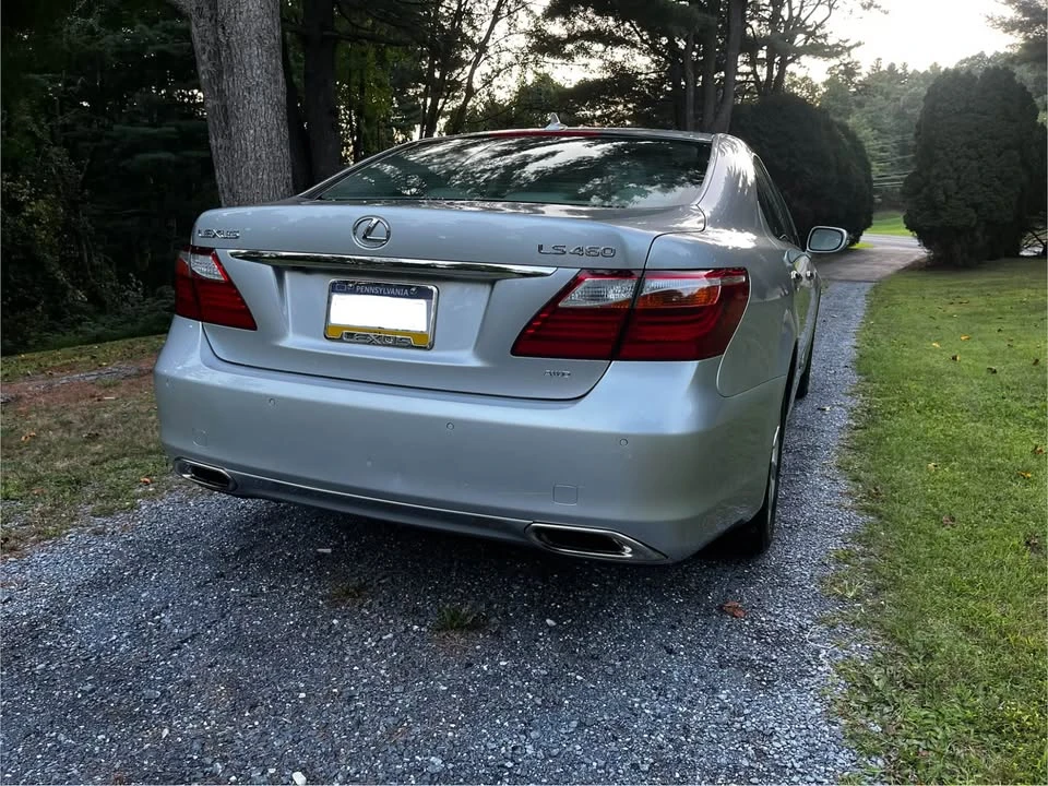 2010 Lexus LS 4th Gen - Image 4 of 20
