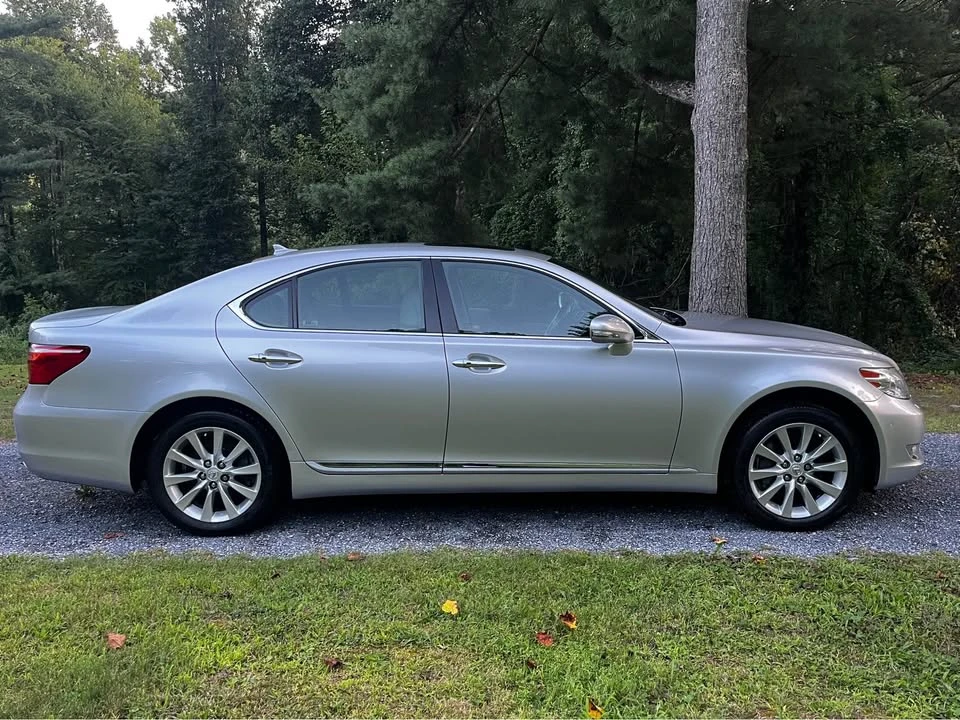 2010 Lexus LS 4th Gen - Image 2 of 20