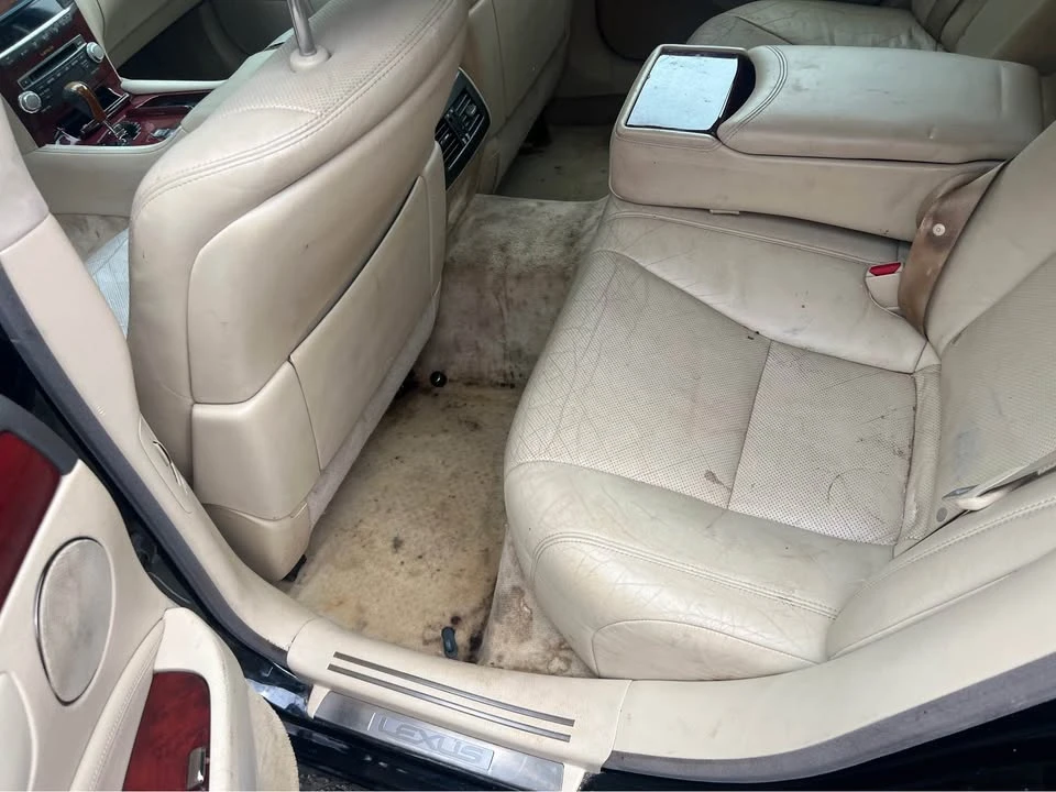 2010 Lexus LS 4th Gen - Image 6 of 9