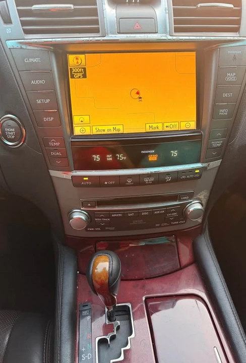2010 Lexus LS 4th Gen - Image 12 of 12