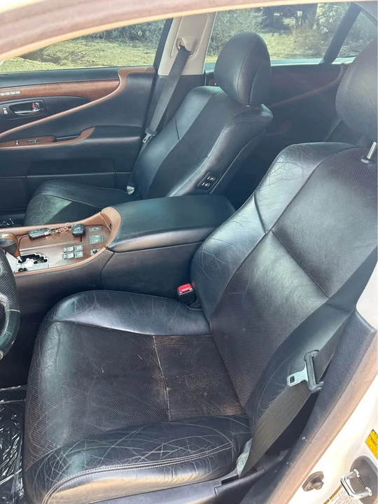 2010 Lexus LS 4th Gen - Image 9 of 10