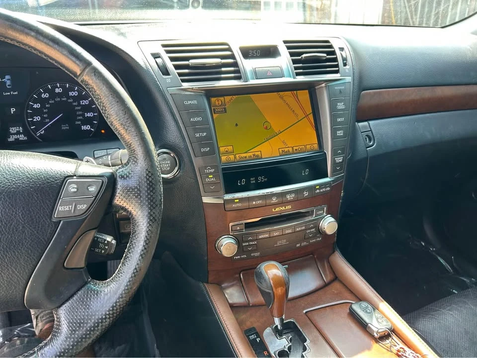 2010 Lexus LS 4th Gen - Image 10 of 10