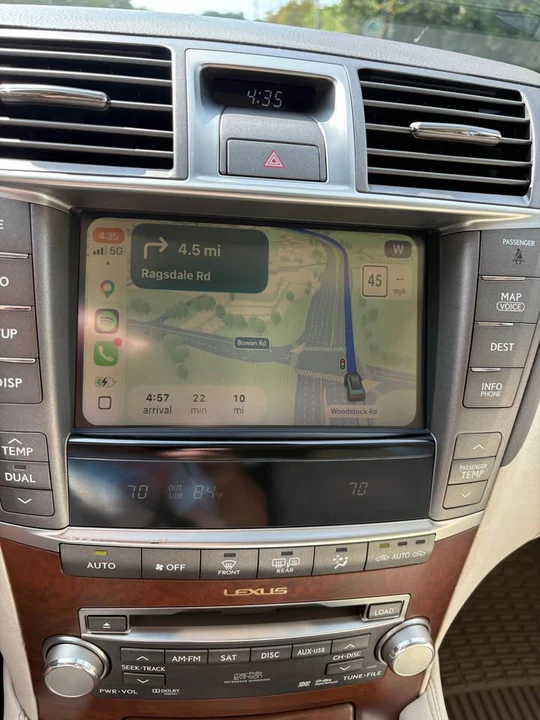 2010 Lexus LS 4th Gen - Image 17 of 20