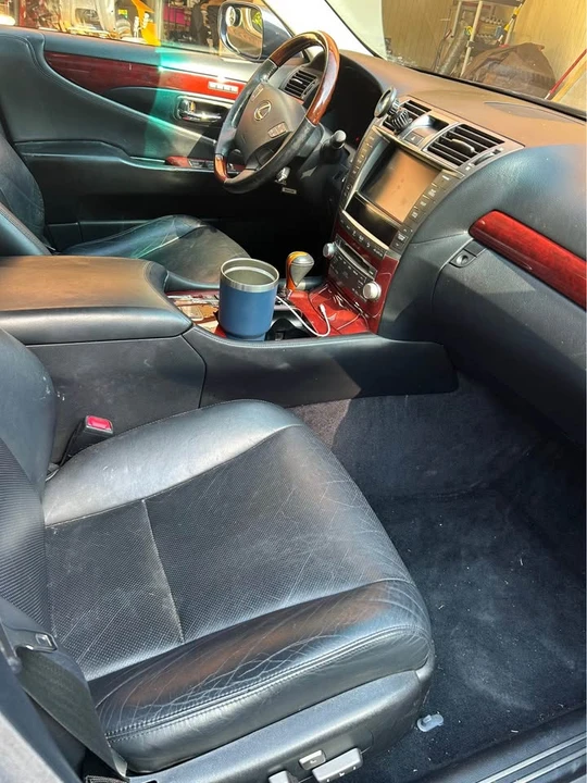 2010 Lexus LS 4th Gen - Image 11 of 11