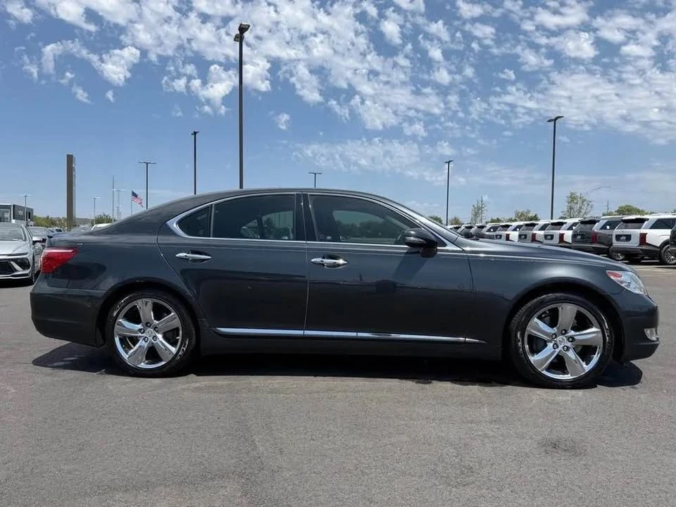 2010 Lexus LS 4th Gen - Image 2 of 7