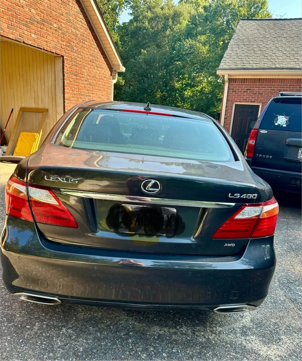 2010 Lexus LS 4th Gen - Image 3 of 11