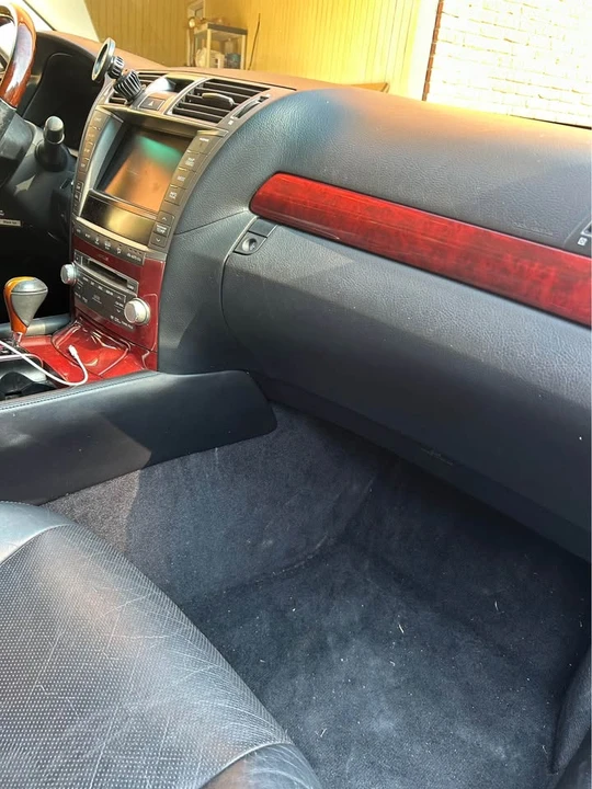 2010 Lexus LS 4th Gen - Image 10 of 11
