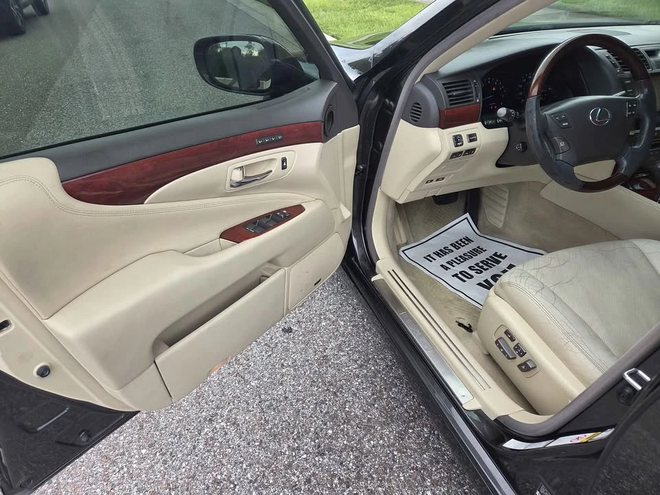 2010 Lexus LS 4th Gen - Image 11 of 15