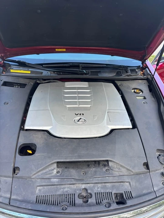 2010 Lexus LS 4th Gen - Image 9 of 11
